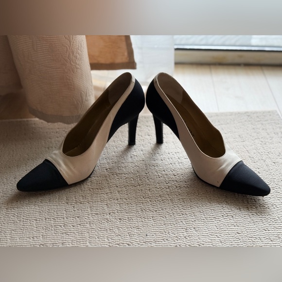 YVEST SAINT LAURENT Heels, Cap-Toe, Satin, Size 7M, Good Condition - Picture 14 of 16